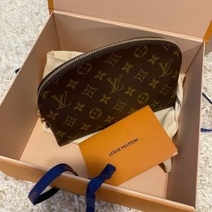 ✨Authentic Louis Vuitton GM Cosmetic Pouch-Brand New in the box✨
